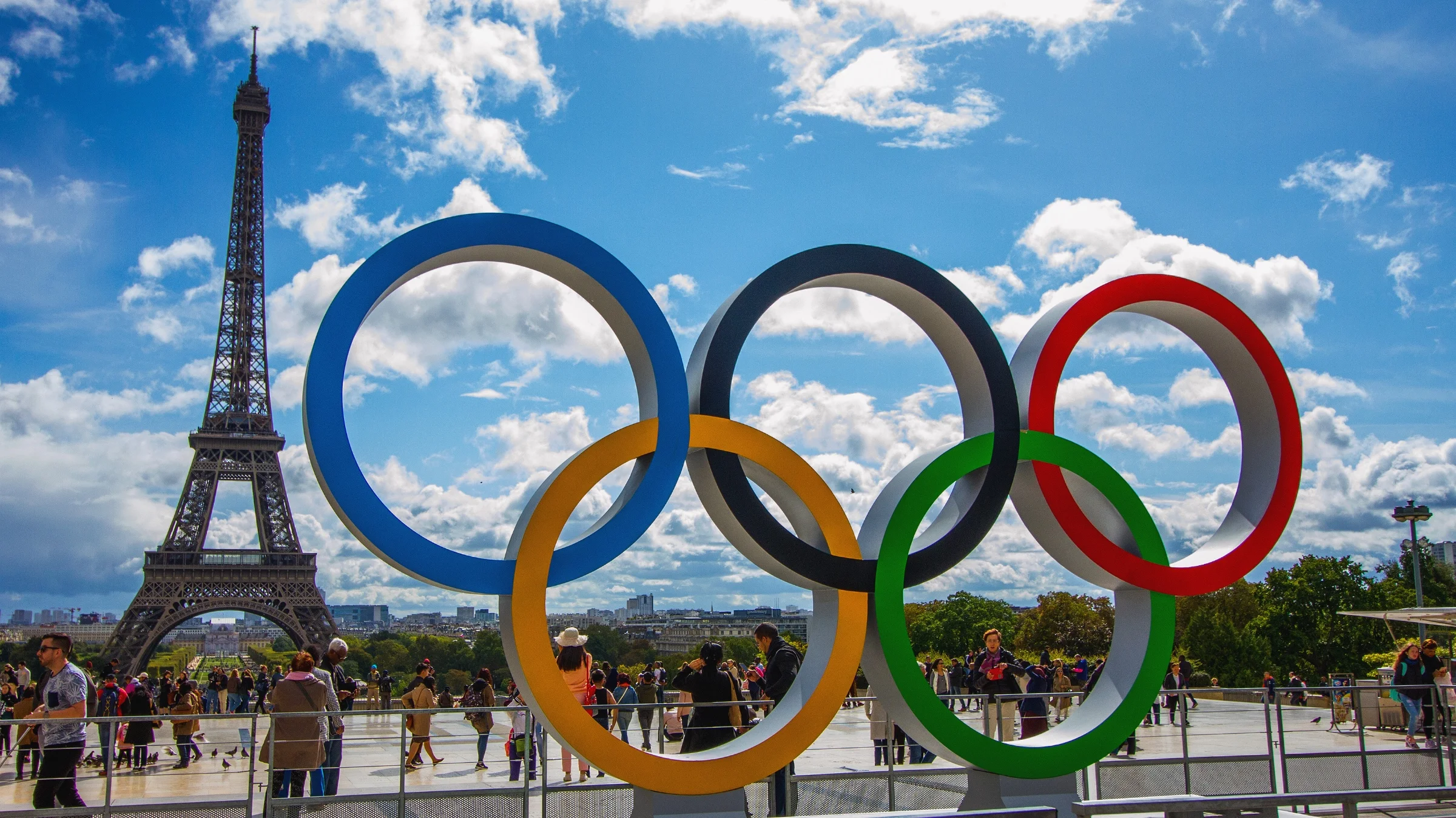 Paris Olympics Opening Ceremony, Featuring Dazzling Light Displays, Representation Of Cultural Art, Seine River, Iconic Eiffel Tower, French Heritage, France, Paris, Olympics Ceremony.